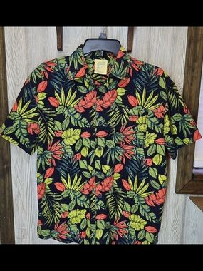 Tropical Leaf Short-Sleeve Button-Down Shirt - Black/Green/Red